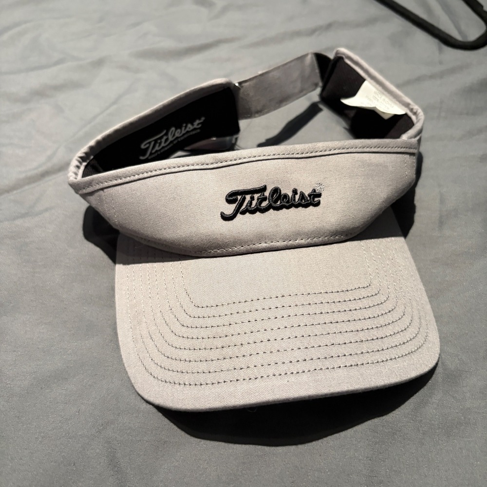 Titleist Nantucket Golf Visor Grey Cotton Adjustable Hat TH20VNTN2-00 NWT